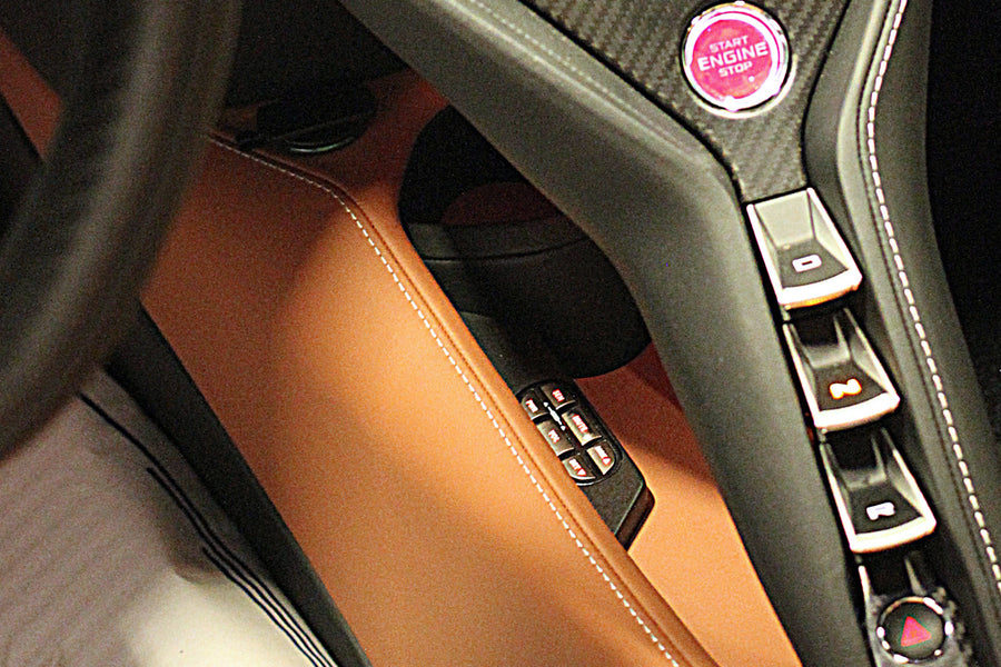 2018 McLaren 720SMobile Controller Lightbox